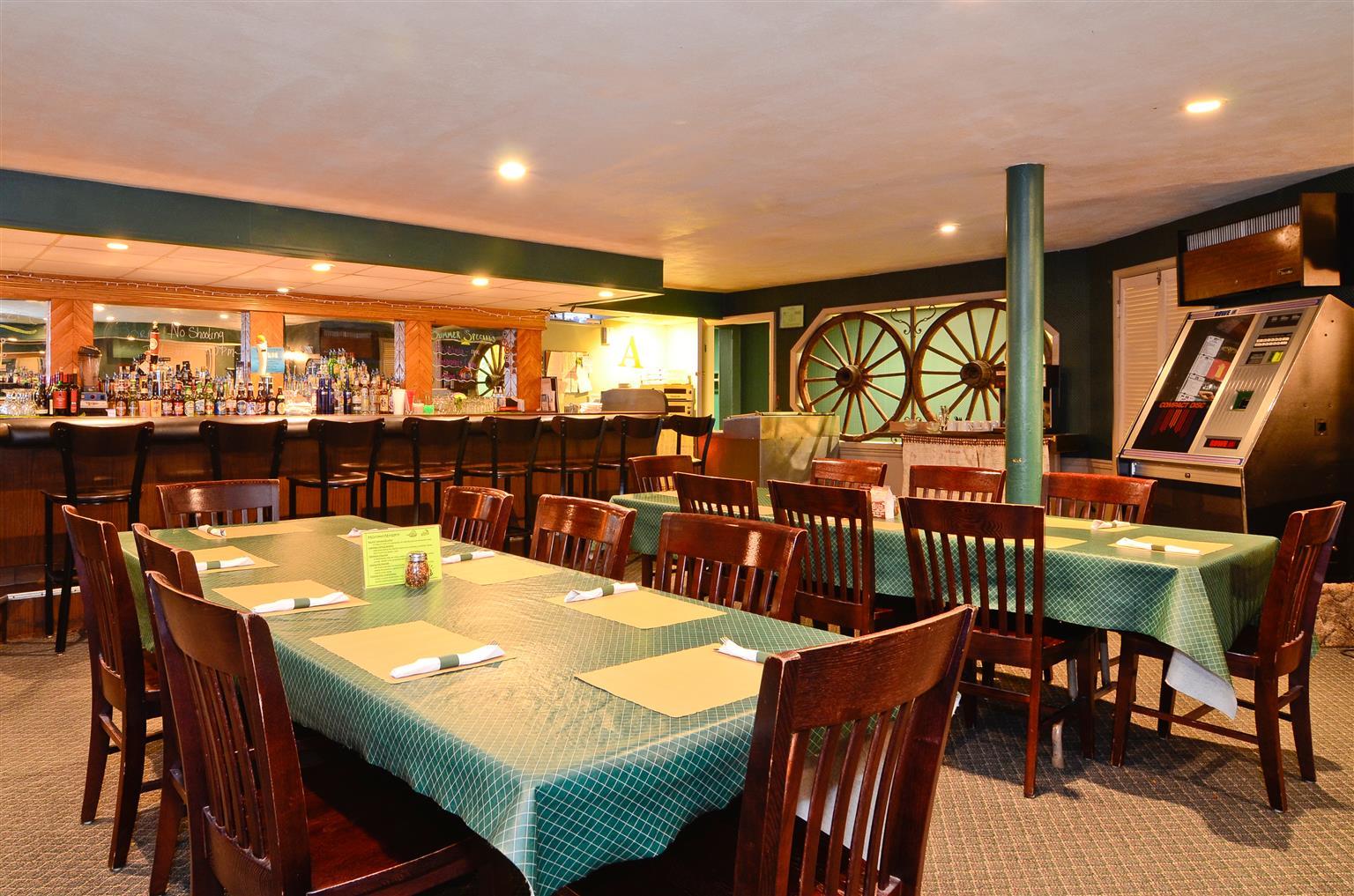 Magnuson Grand Pioneer Inn And Suites Escanaba Restaurante foto