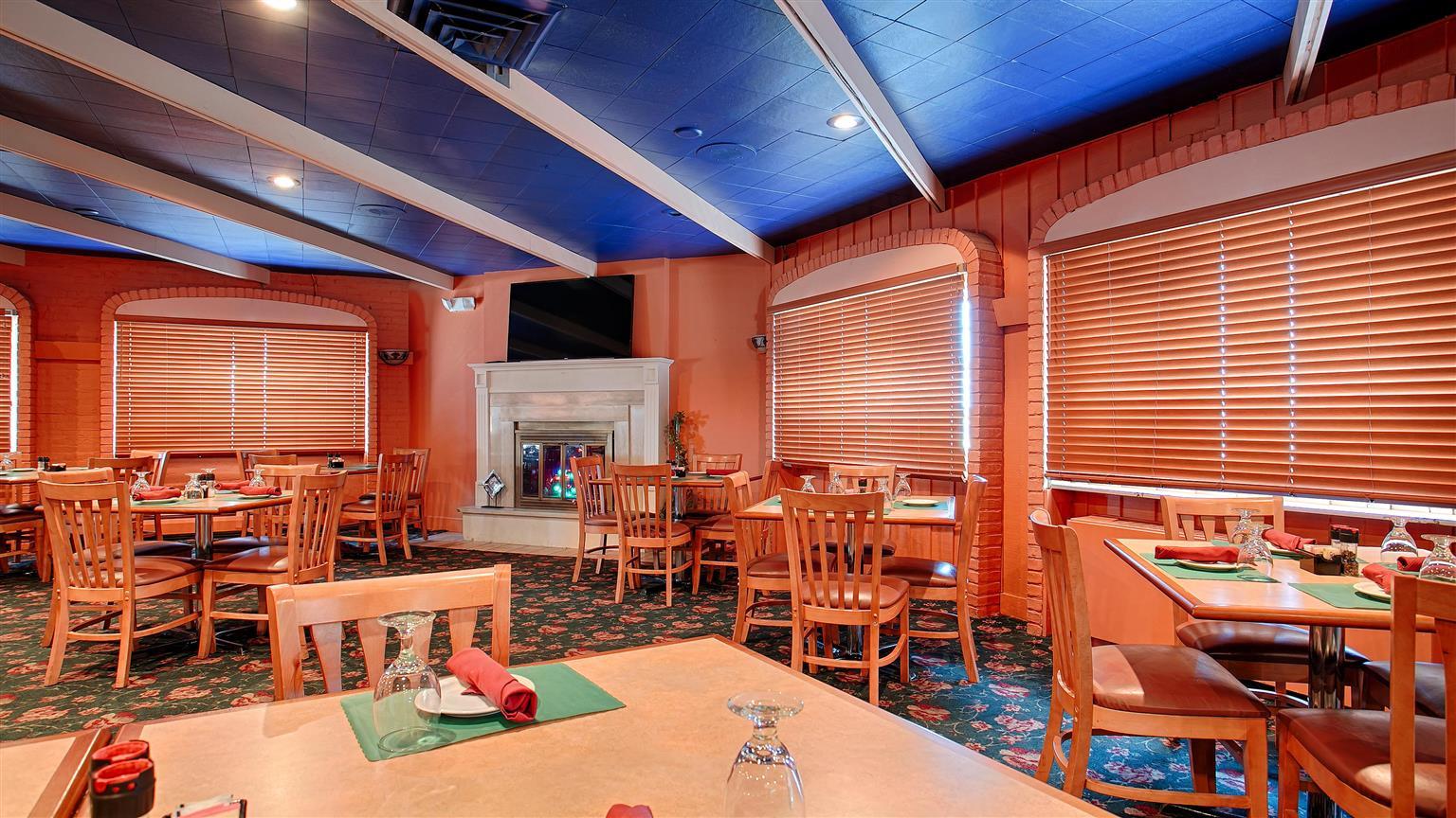 Magnuson Grand Pioneer Inn And Suites Escanaba Exterior foto